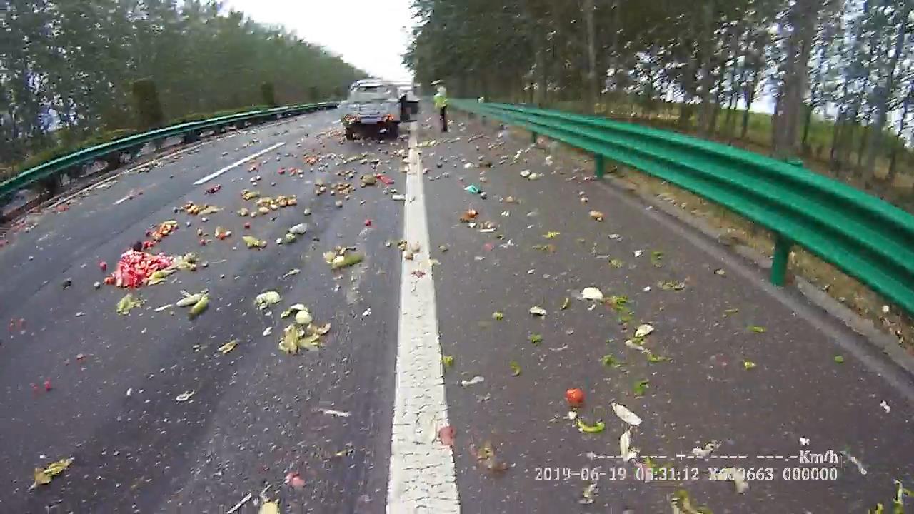 1561087532862359.jpg 1561087532862359.jpg