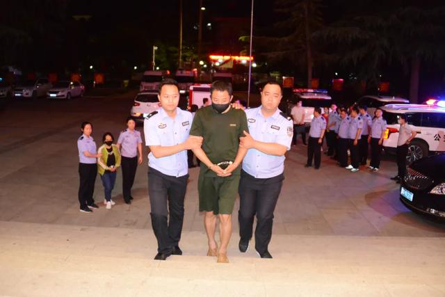 【打击网络电信诈骗】和你在线聊天的“美女”,被运城公安抓了!
