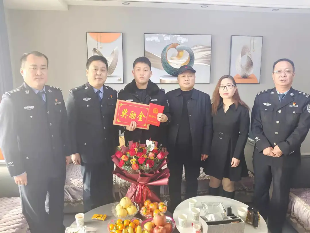 【你好，警察节】熔铸忠诚警魂 激励使命担当万荣公安庆祝2022年中国人民警察节